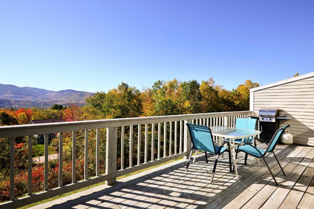 Bartlett Condo with Mountain Views Near Ski Resorts!