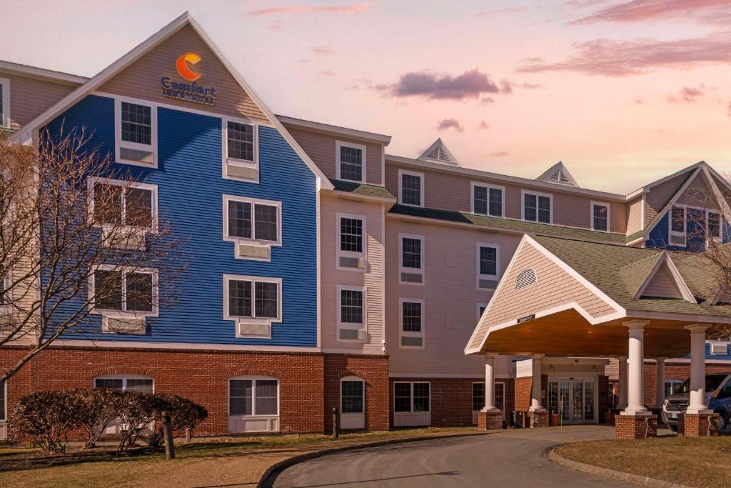Comfort Inn & Suites Dover-Portsmouth