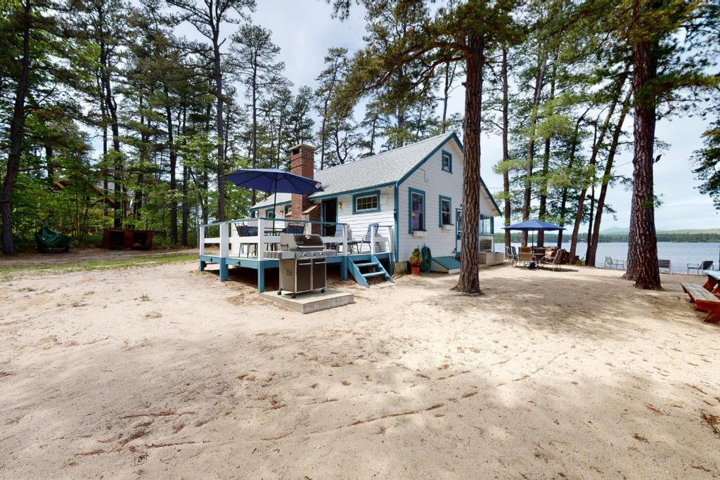 Lake House Retreat