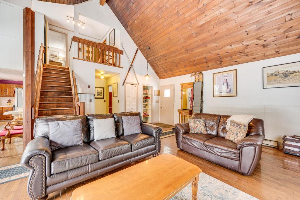 Rustic Intervale Hideaway with Deck and Wooded Views!