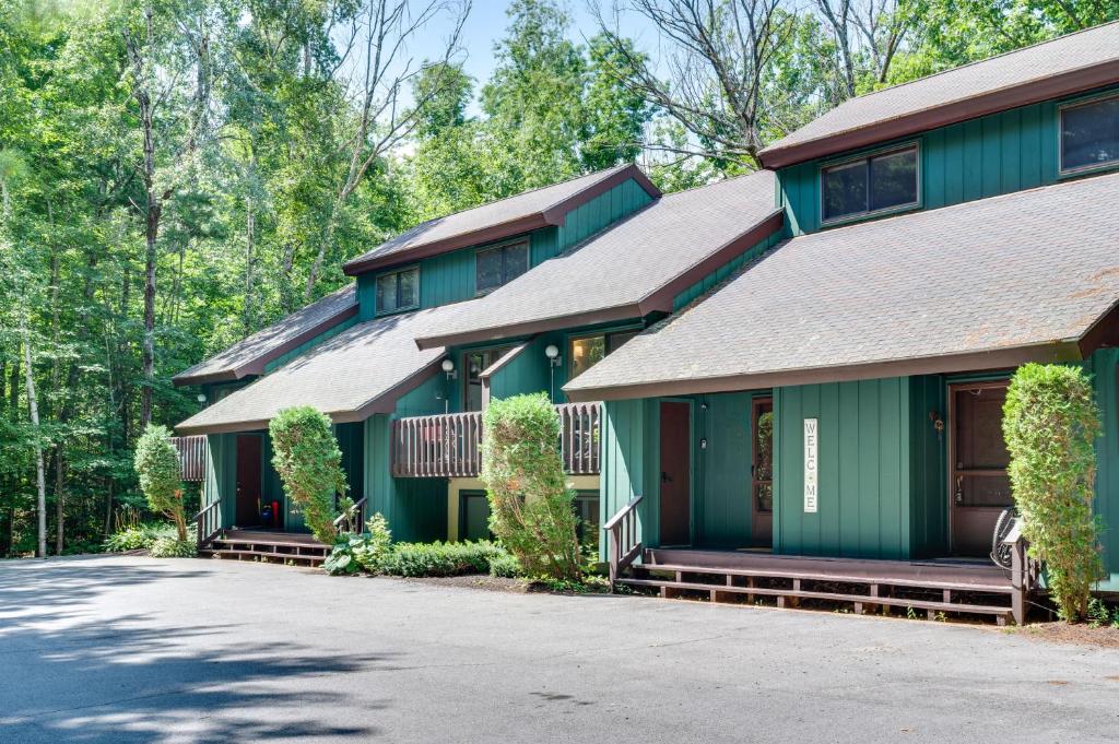 M and M Mountain Retreat in North Conway!