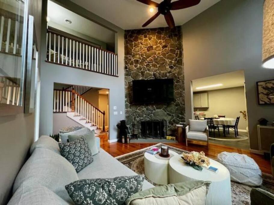 NEW! Peaceful Retreat at Nary Hill