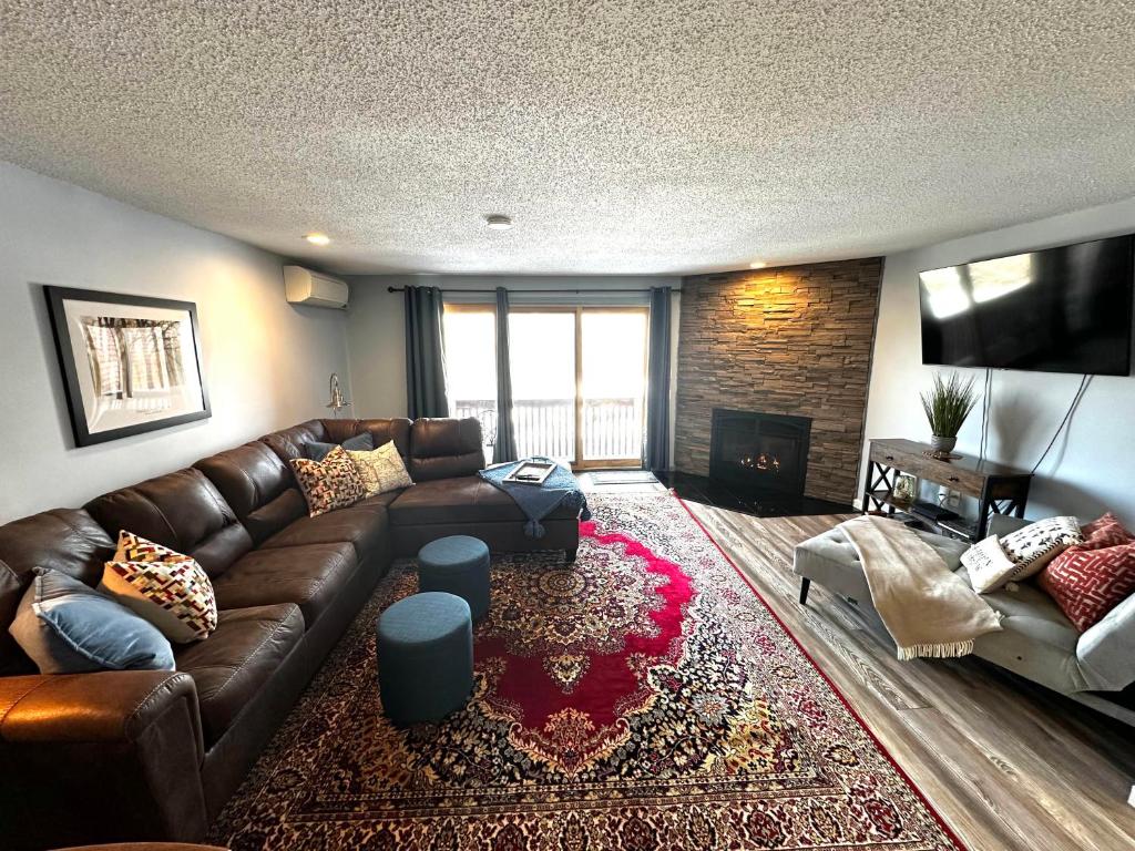 White Mountains Getaway with amazing views!